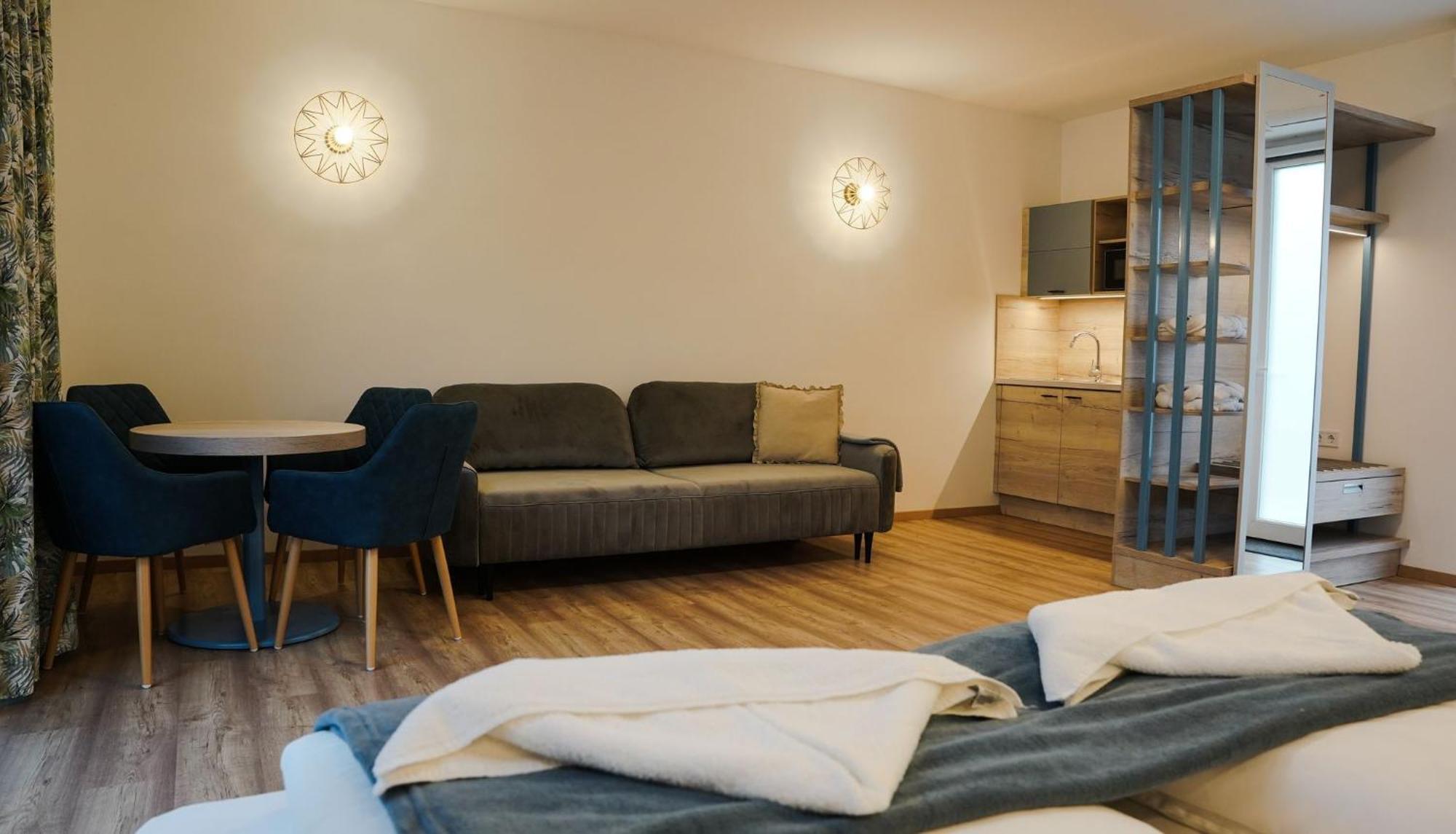 Napsugar Club Es Panzio Bed and Breakfast Fonyód Eksteriør billede